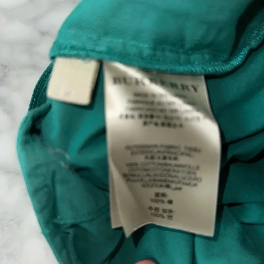Burberry Men Brit Shorts (30W) 8Inch Khaki Green Shorts - Picture 8 of 9